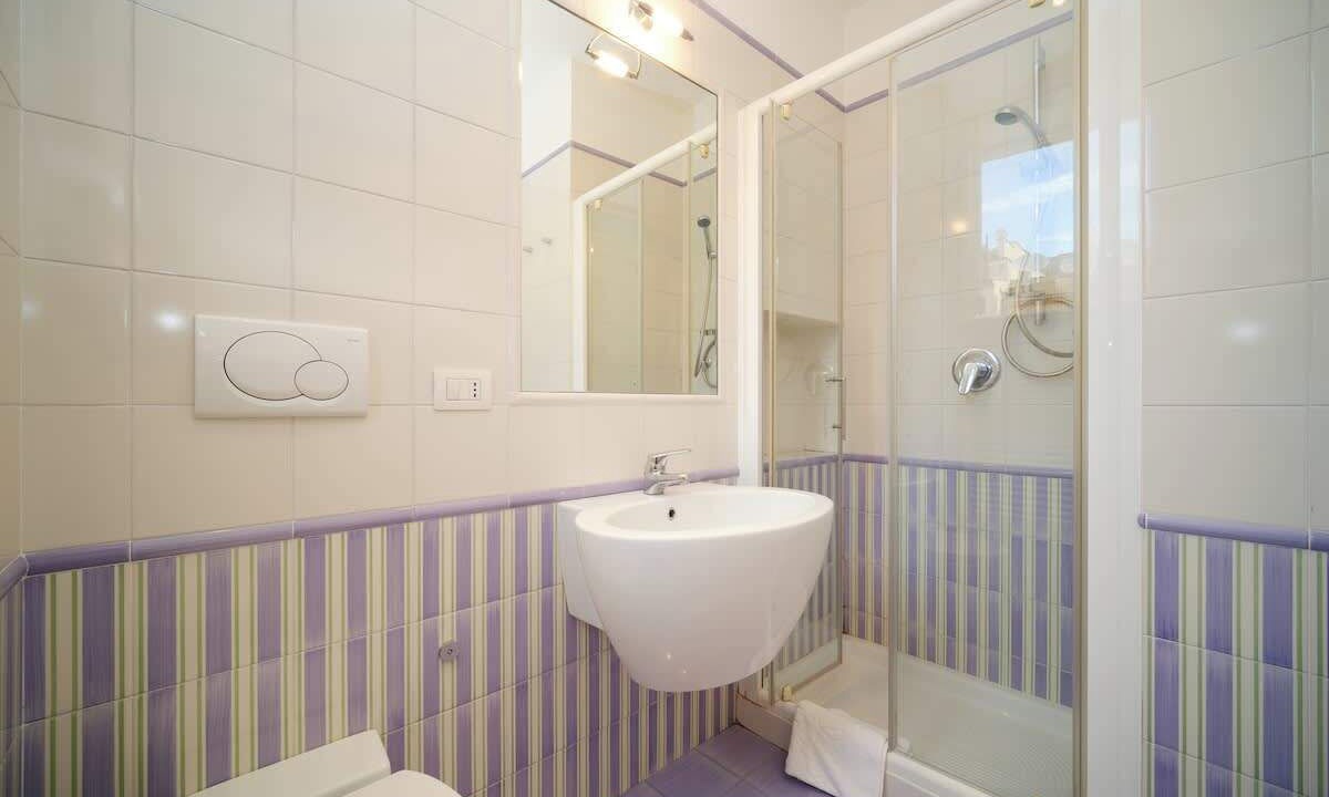 Photo of Bathroom in Rione II Trevi