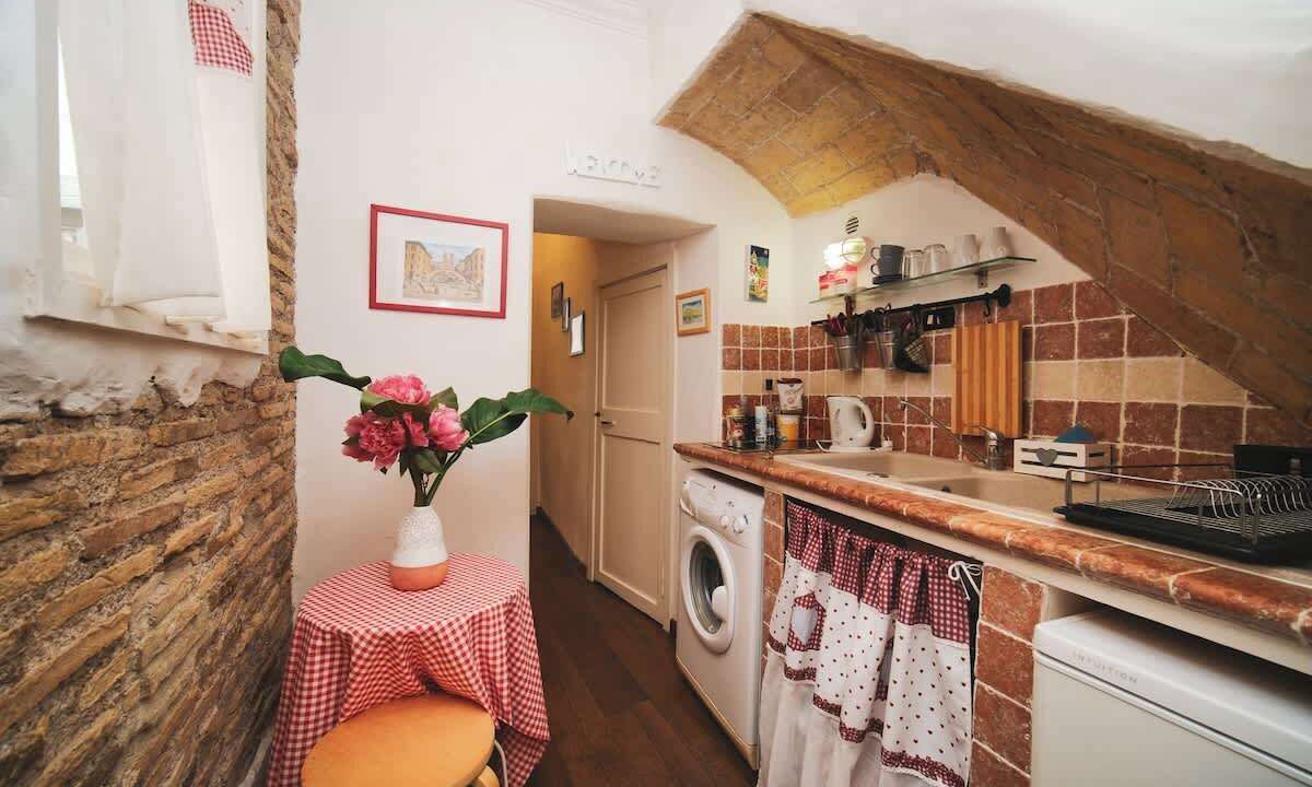 Photo of Kitchen in Rione VII Regola