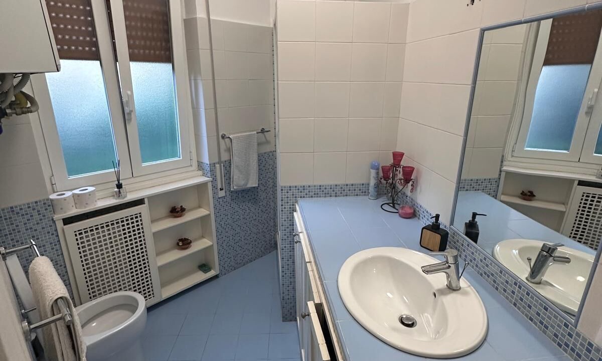 Photo of Bathroom in Trionfale