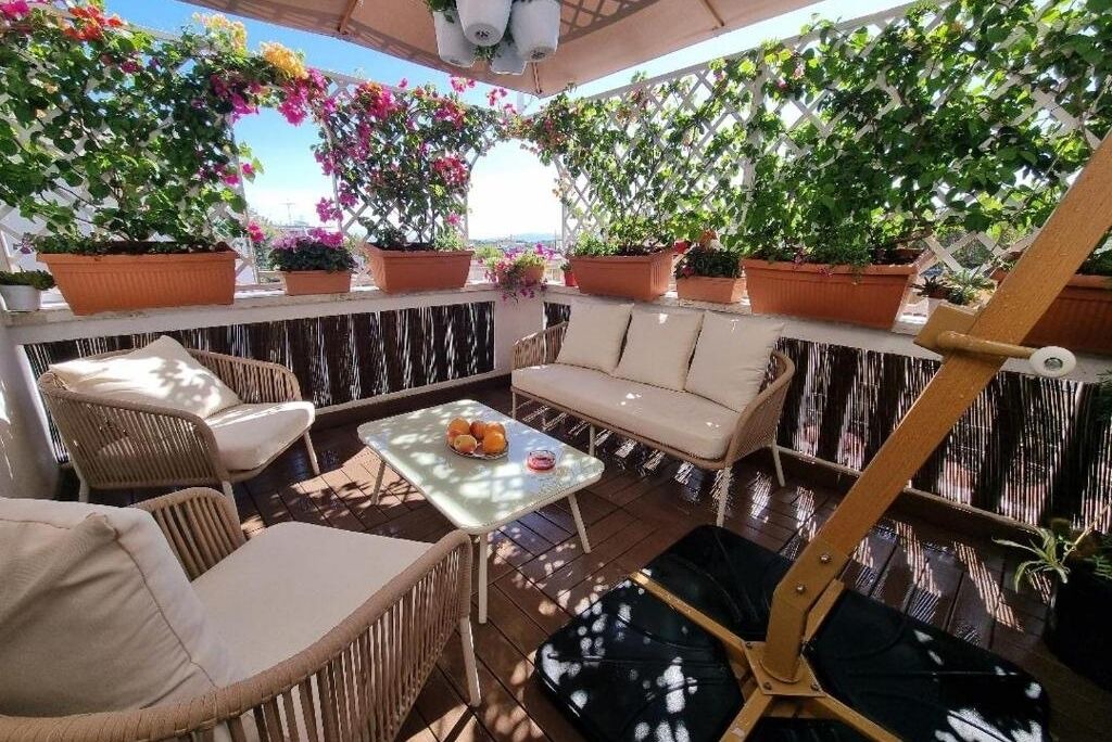 Photo of Patio Balcony in Aurelio