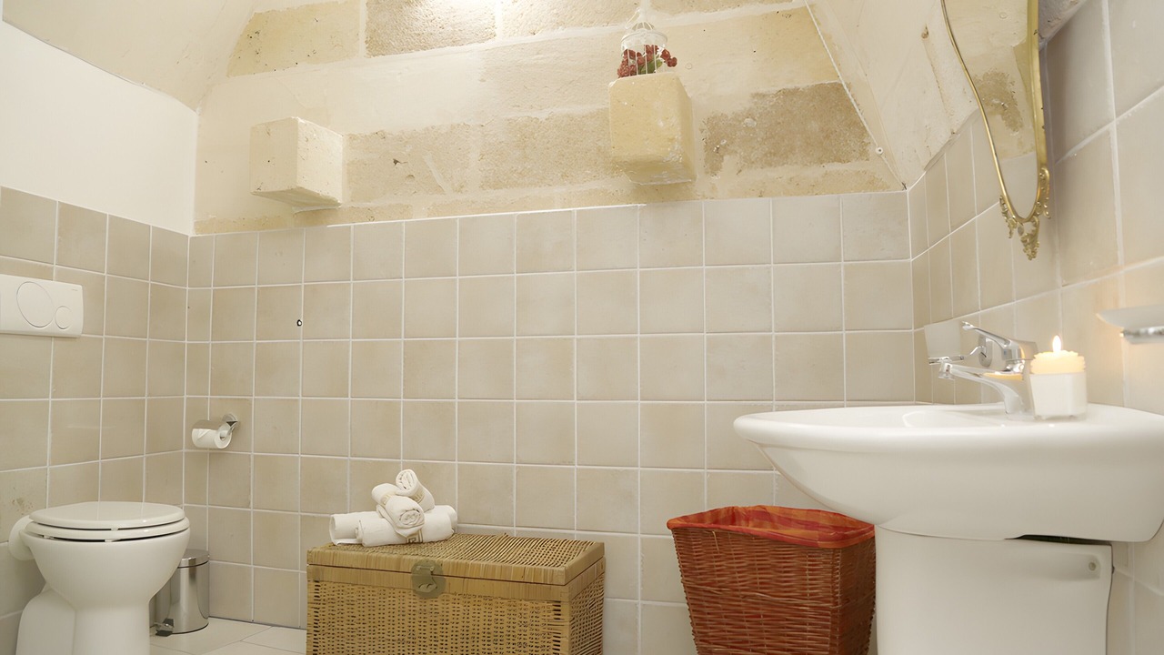 Photo of Bathroom in Avetrana