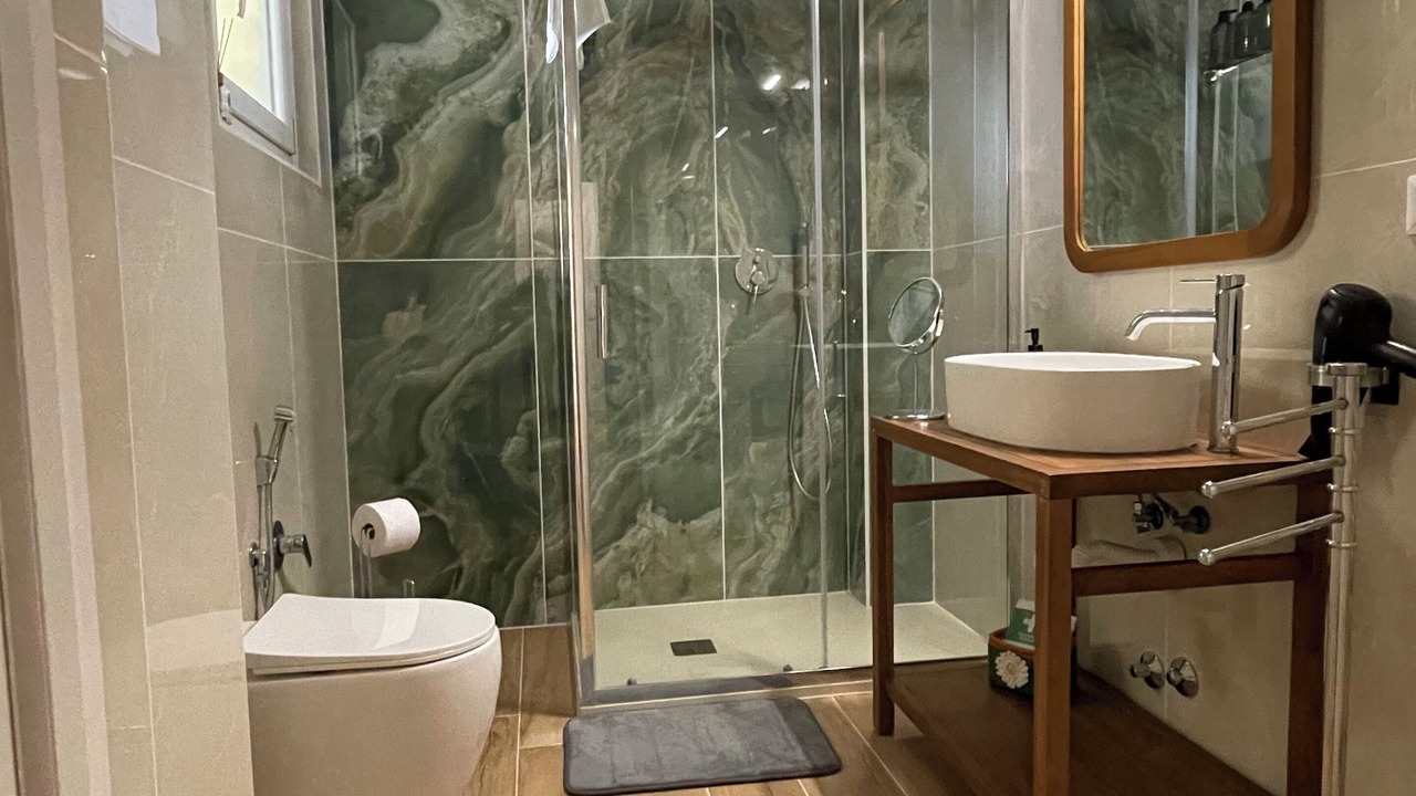 Photo of Bathroom in Universita
