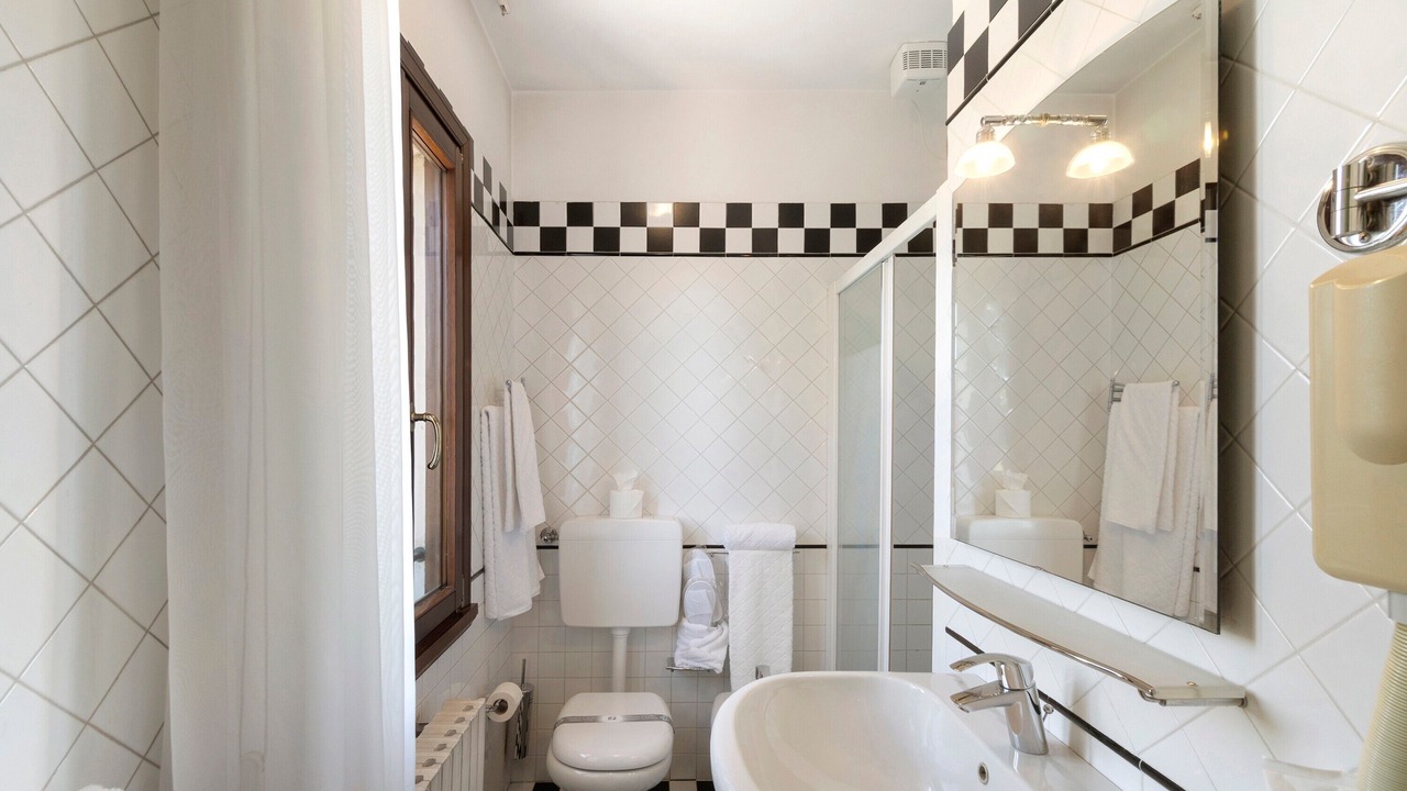 Photo of Bathroom in Dolo