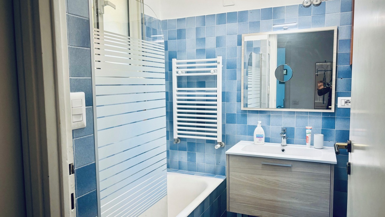 Photo of Bathroom in Zona XXXIV Casal Palocco