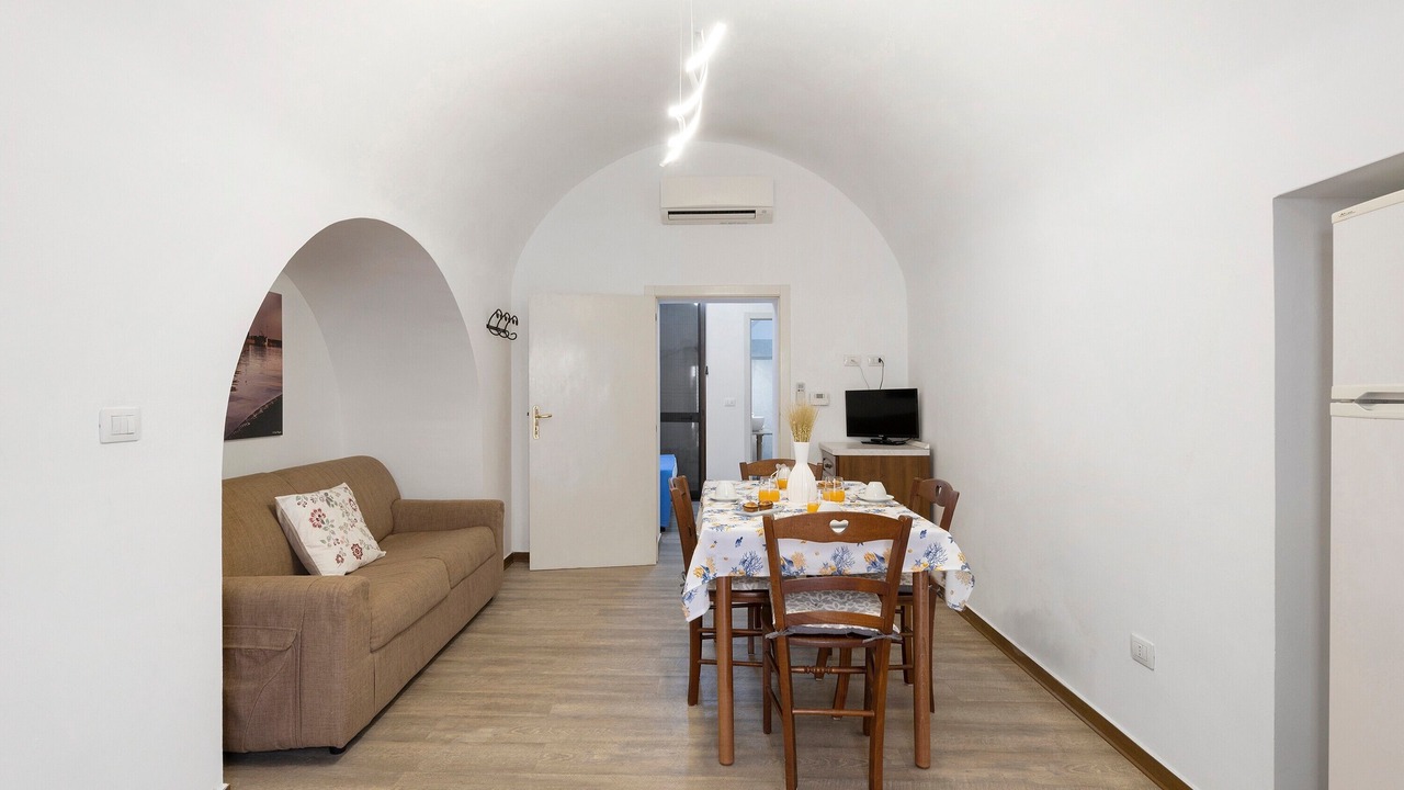 Photo of Livingroom in Gallipoli Historic Center
