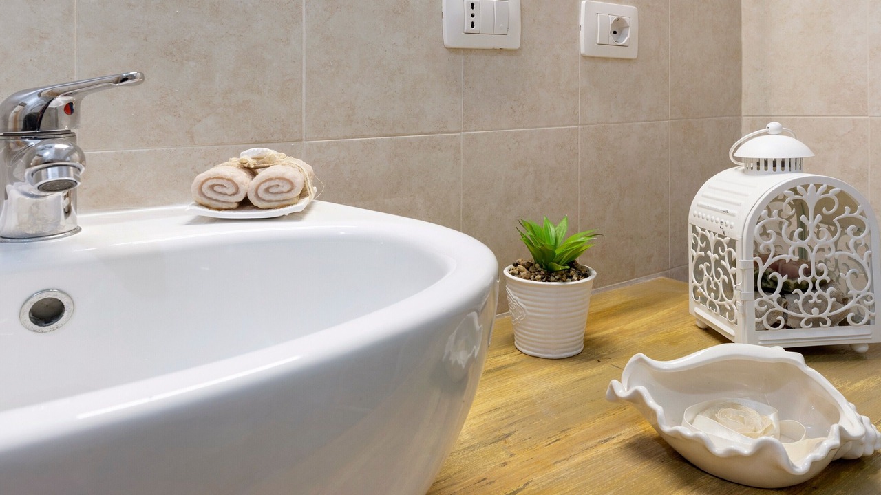 Photo of Bathroom in Gallipoli Historic Center