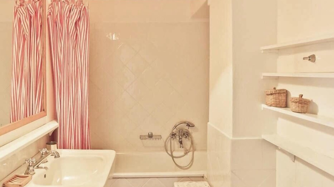 Photo of Bathroom in Capalbio