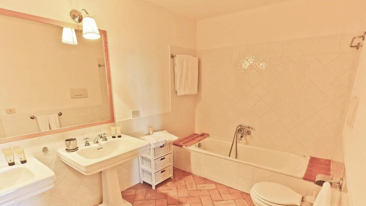 Photo of Bathroom in Capalbio