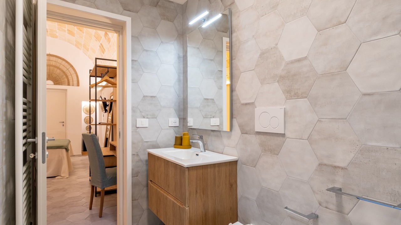 Photo of Bathroom in Copertino