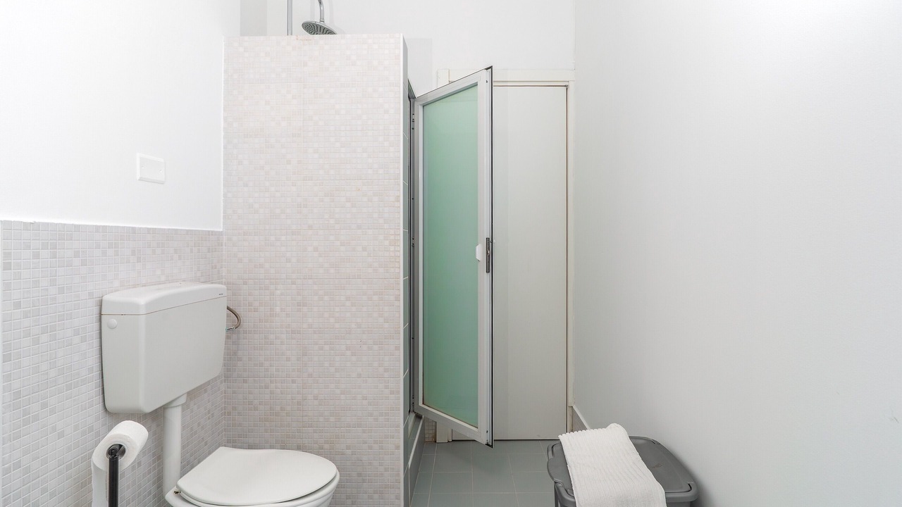 Photo of Bathroom in Avola