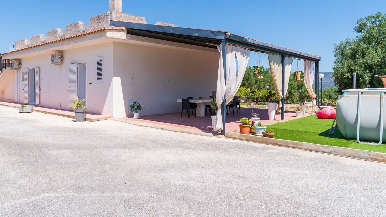 Photo of Outdoor in Solarino