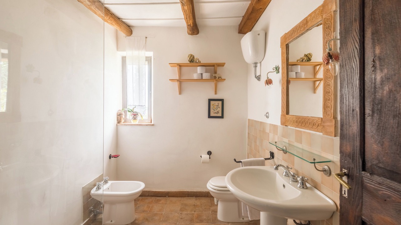 Photo of Bathroom in Farnese