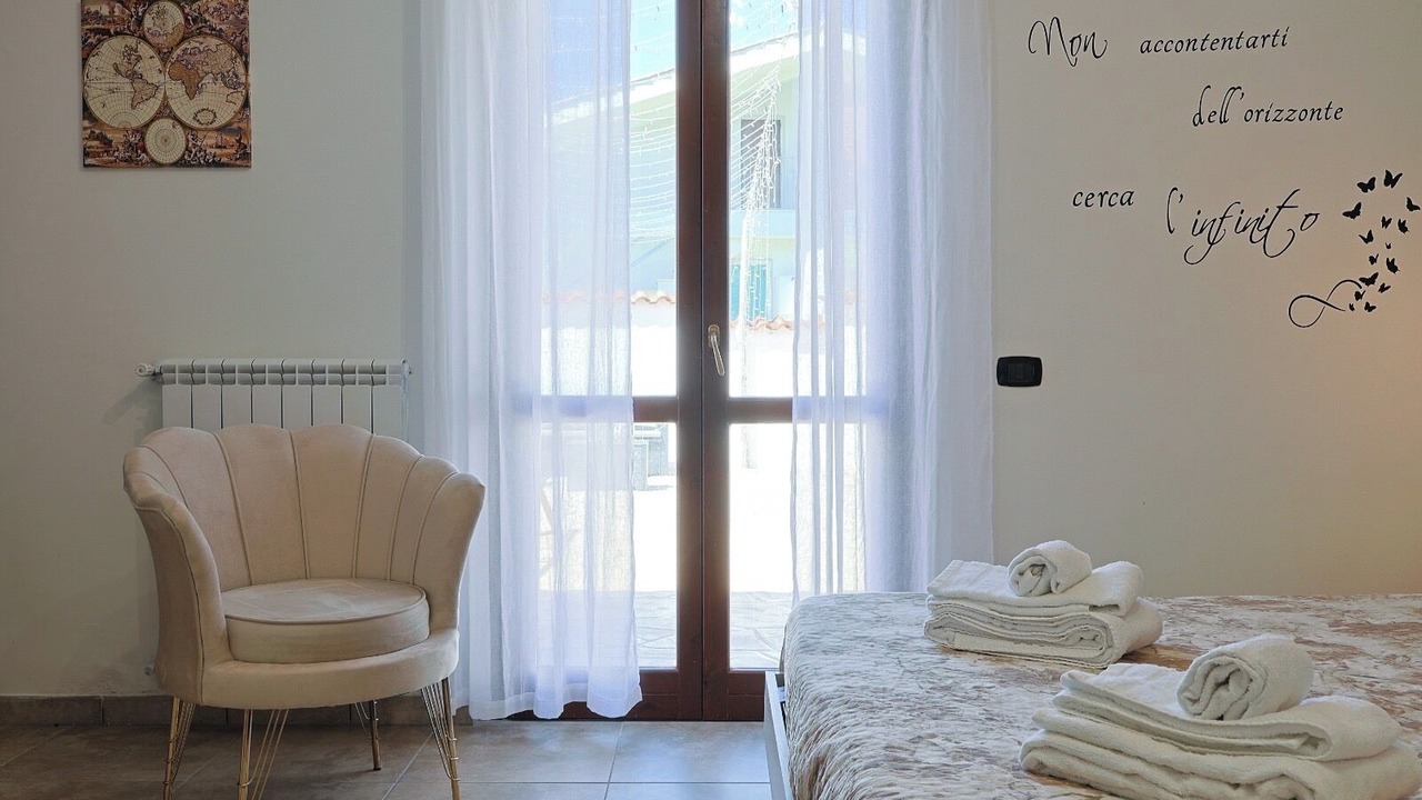 Photo of Bedroom in Latina Lido