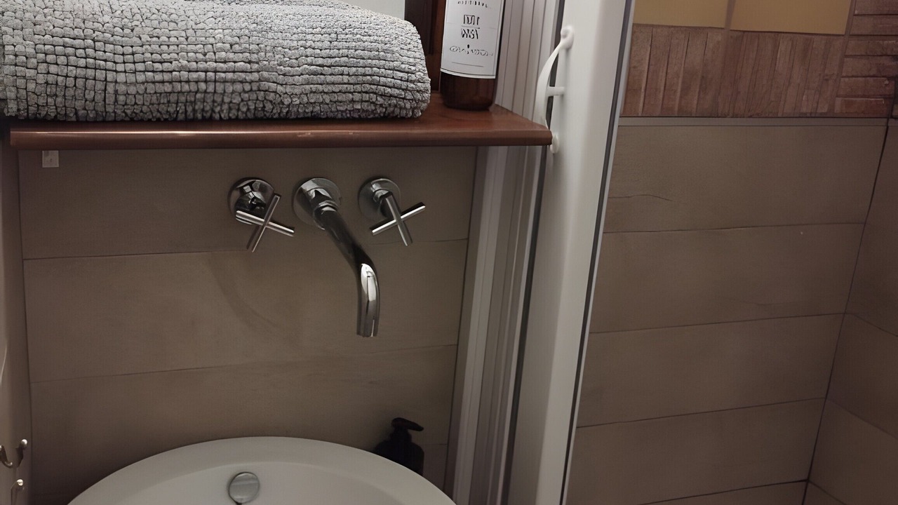Photo of Bathroom in Sutri
