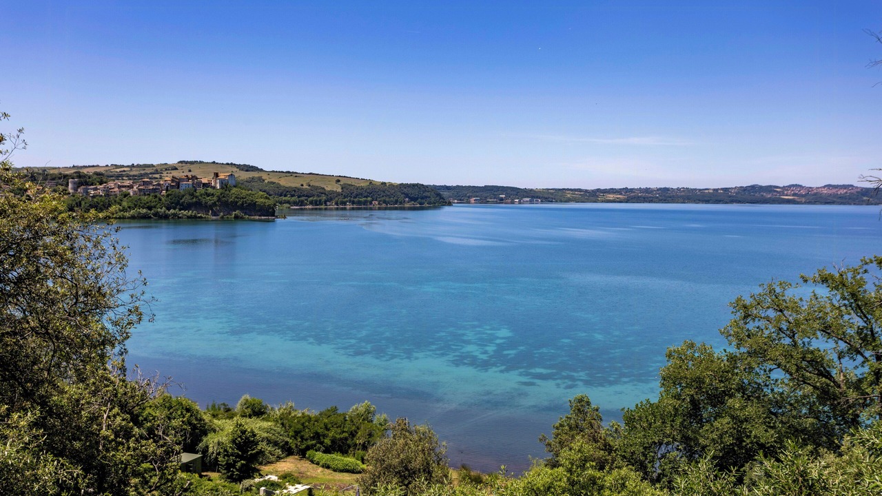 Photo of Others in Lake Bracciano