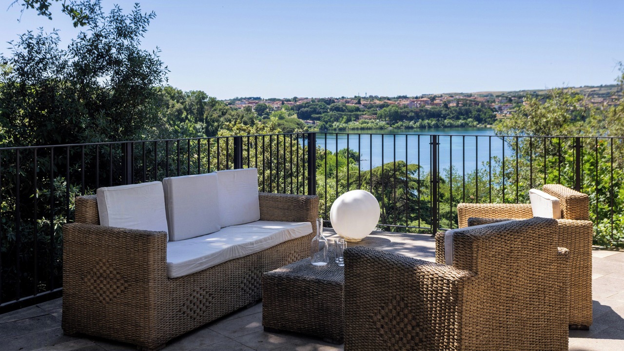 Photo of Patio Balcony in Lake Bracciano