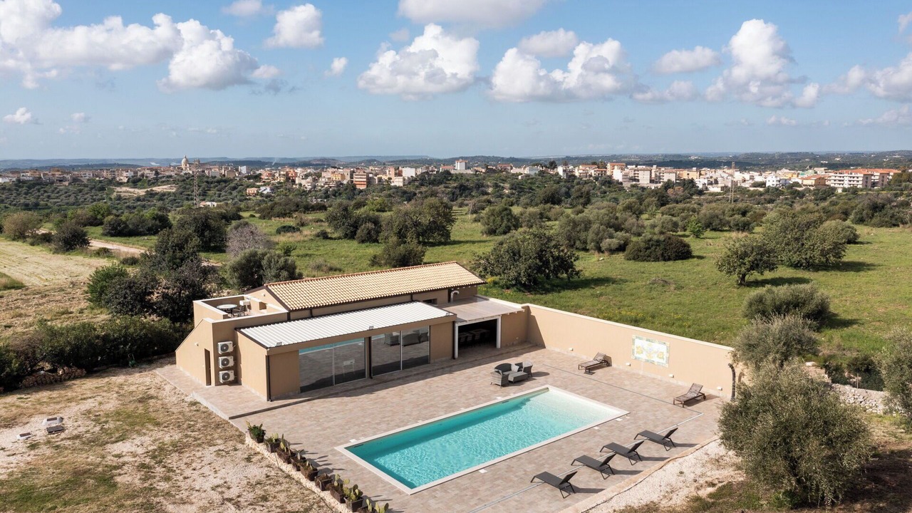 Photo of Outdoor in Avola