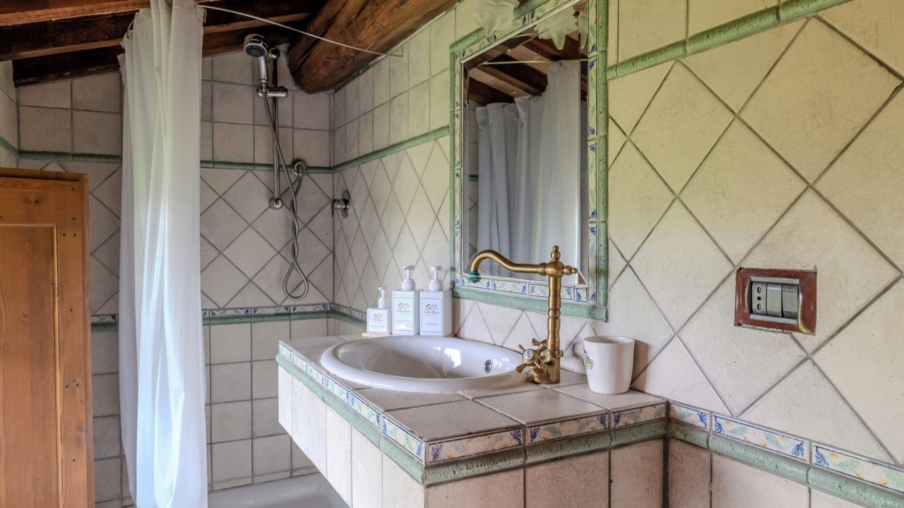 Photo of Bathroom in Valfabbrica