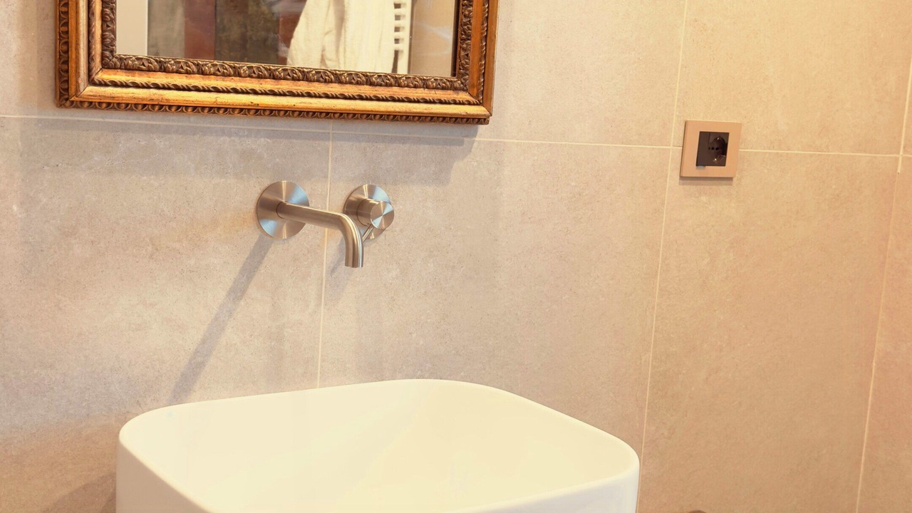 Photo of Bathroom in Sutri