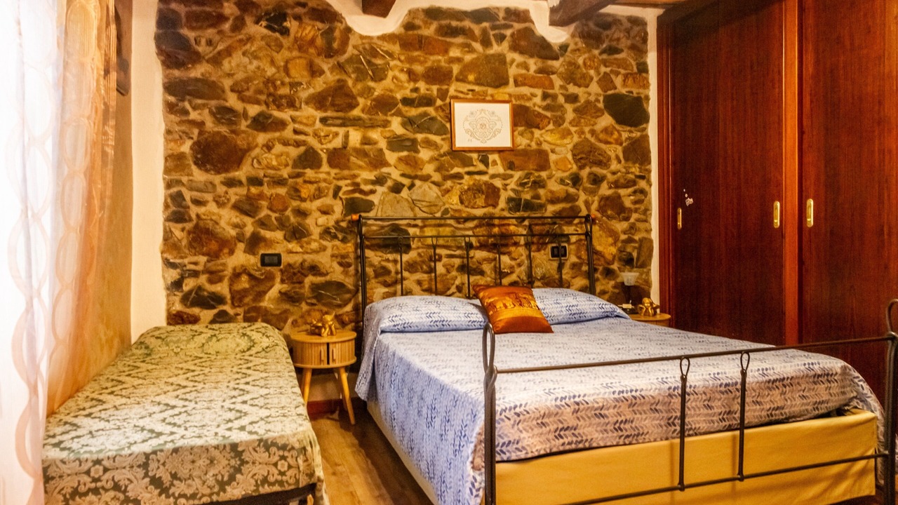 Photo of Bedroom in Tatti