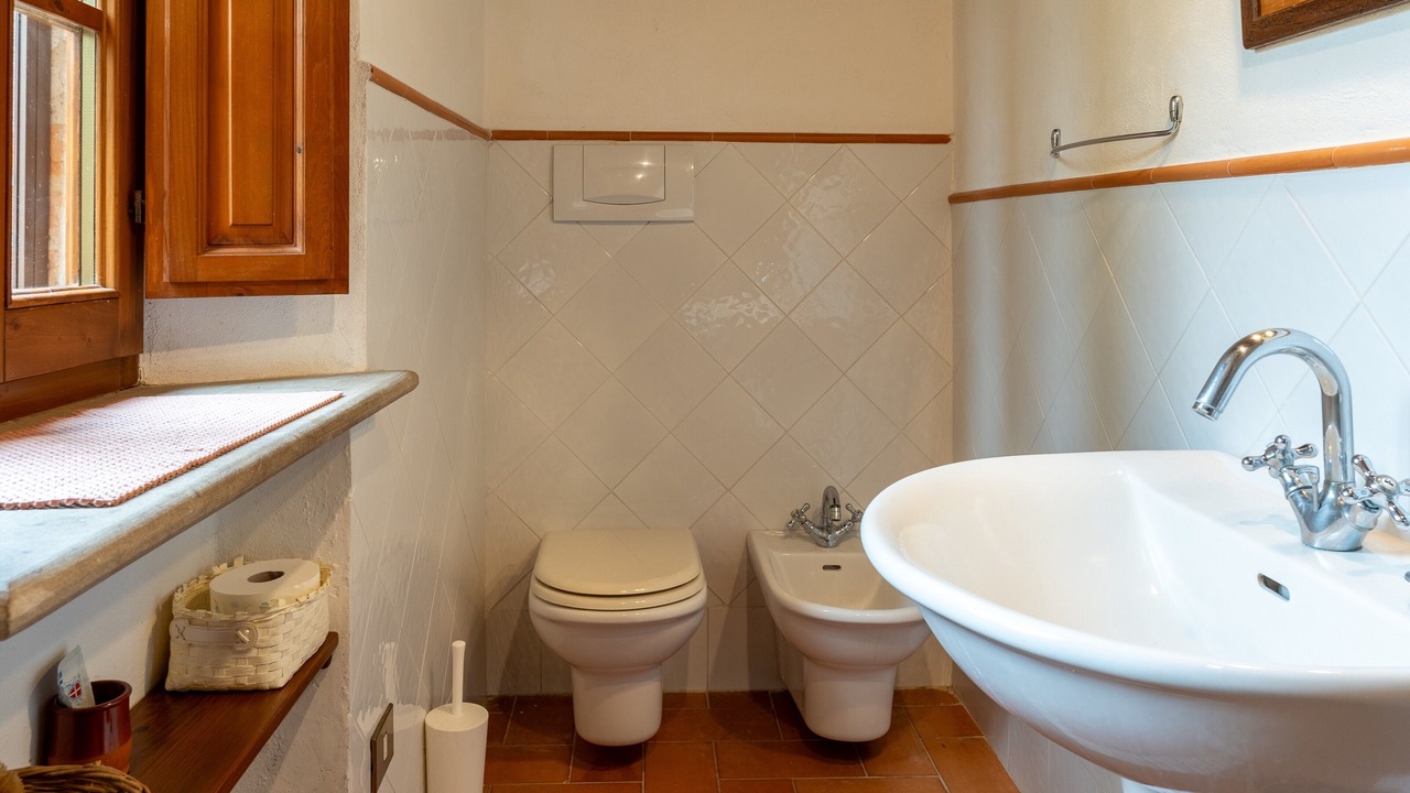 Photo of Bathroom in Montefollonico