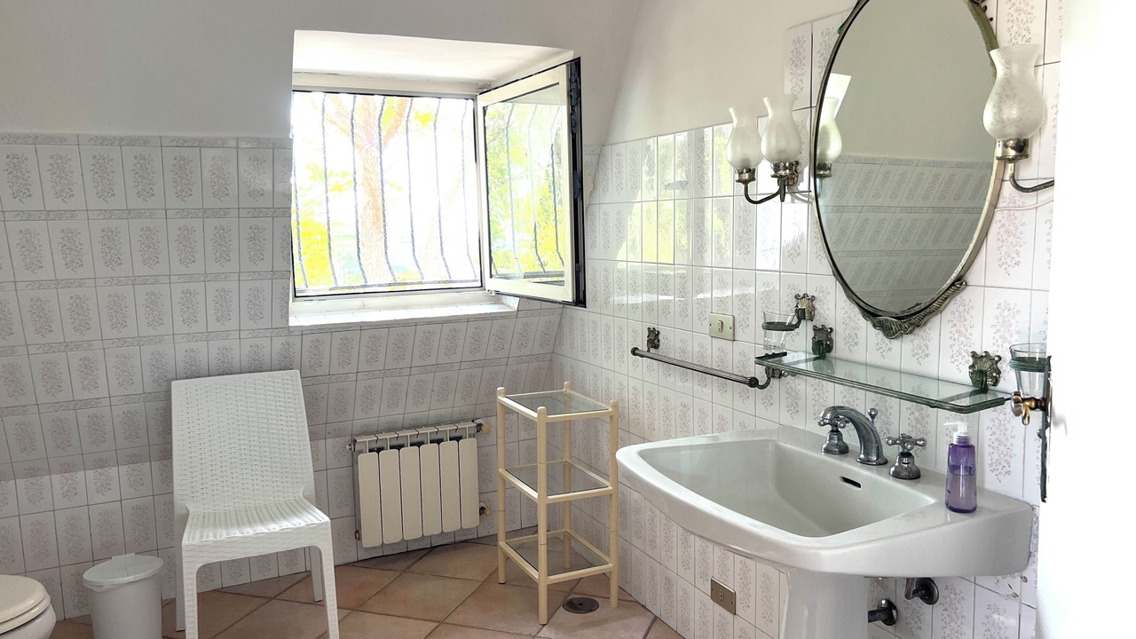 Photo of Bathroom in Latina Lido