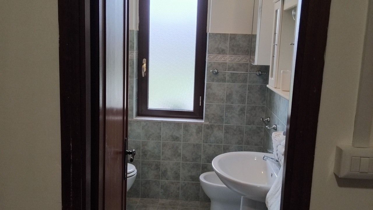 Photo of Bathroom in Alatri