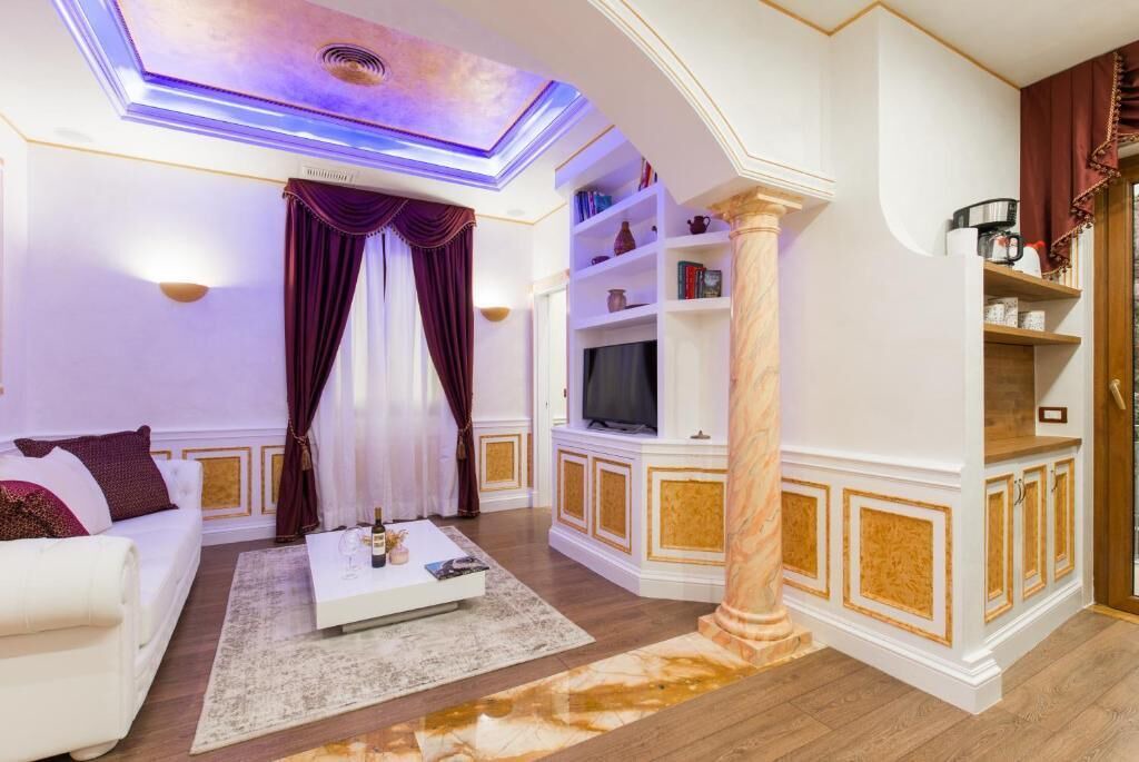 Photo of Livingroom in Tuscolano