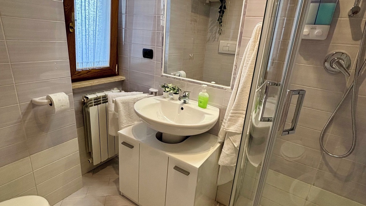 Photo of Bathroom in Casapulla
