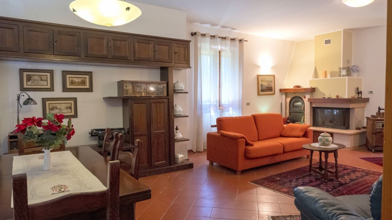 Photo of Livingroom in Smirra