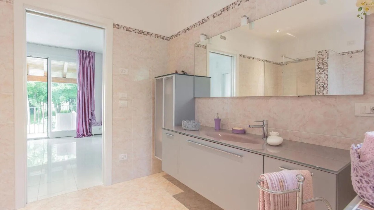 Photo of Bathroom in Mirano