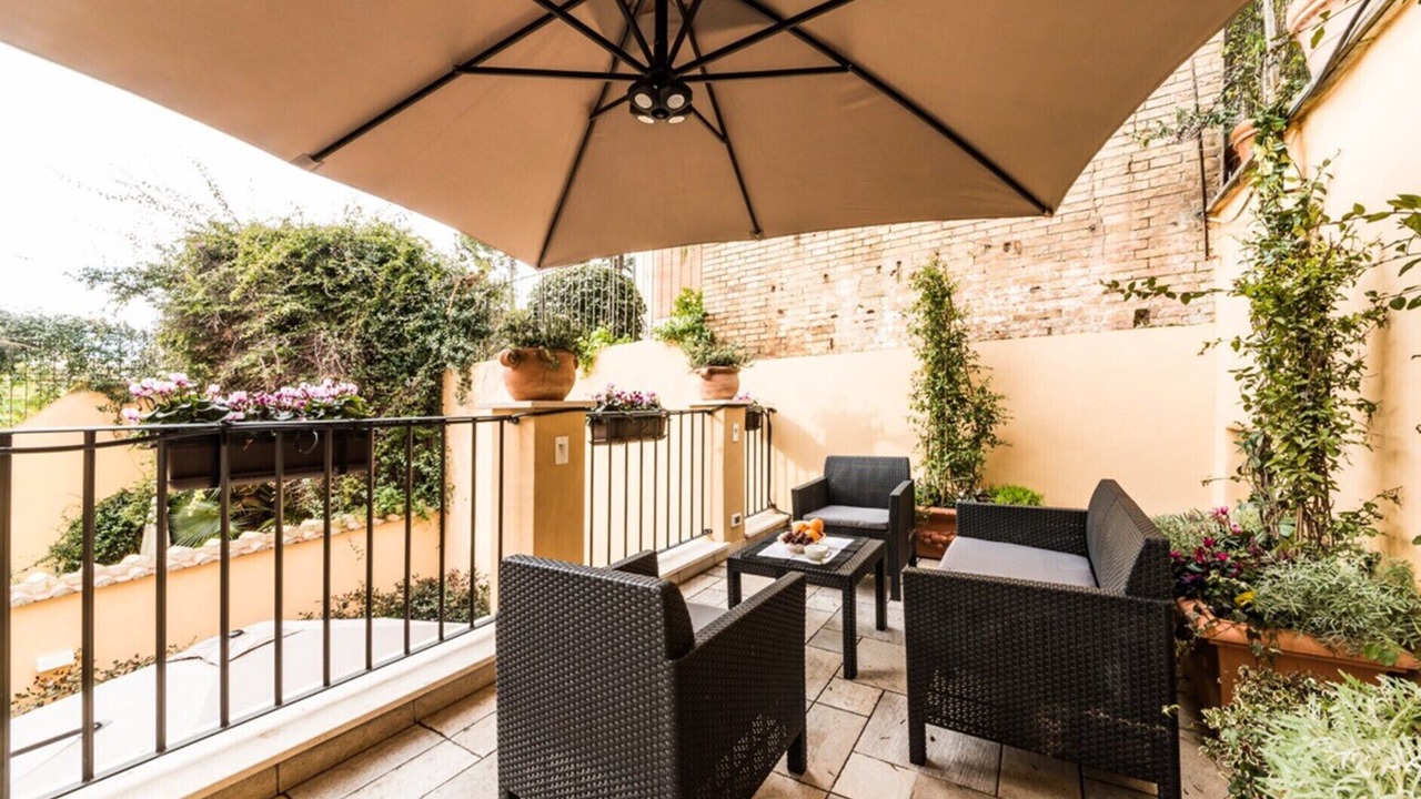 Photo of Patio Balcony in Monti
