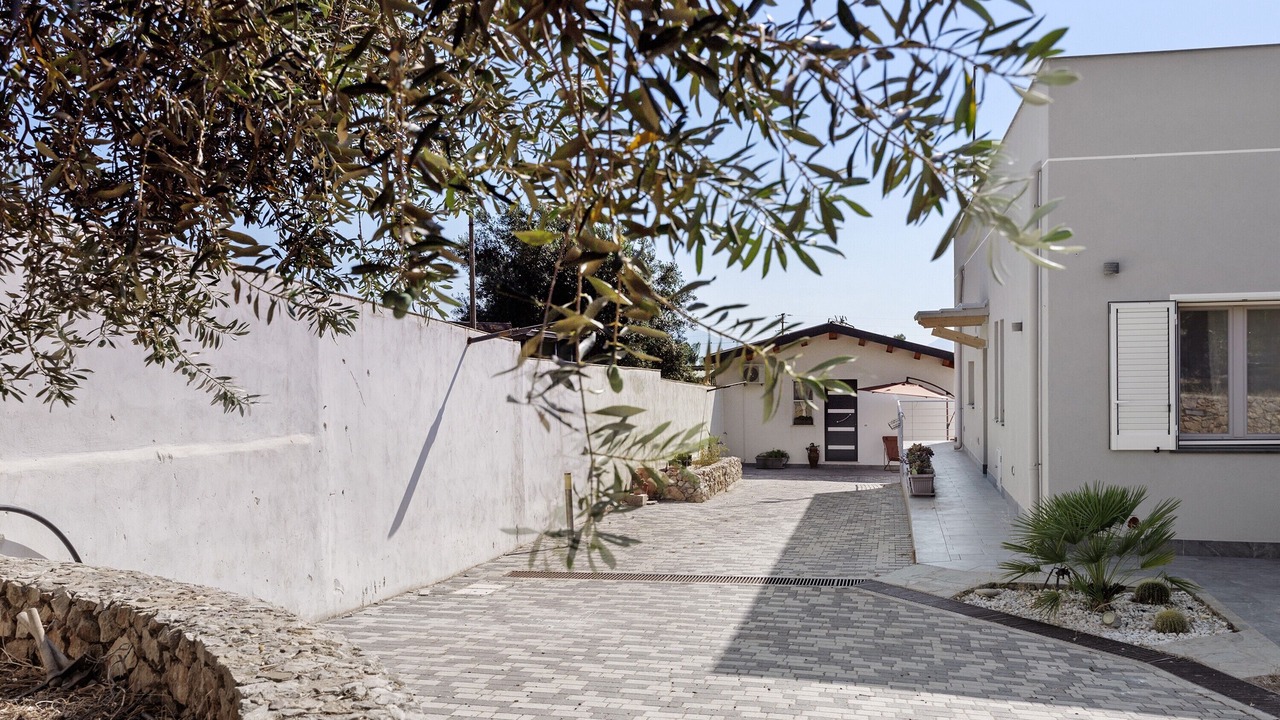 Photo of Outdoor in Terrasini