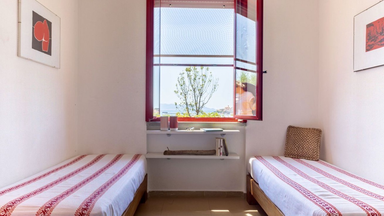 Photo of Bedroom in Talamone