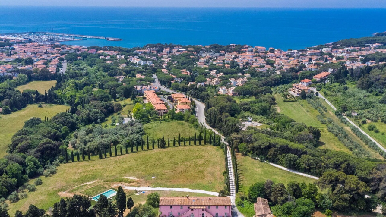 Photo of Others in Castiglioncello