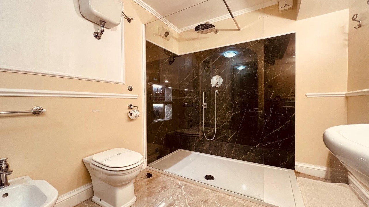 Photo of Bathroom in Rome City Centre