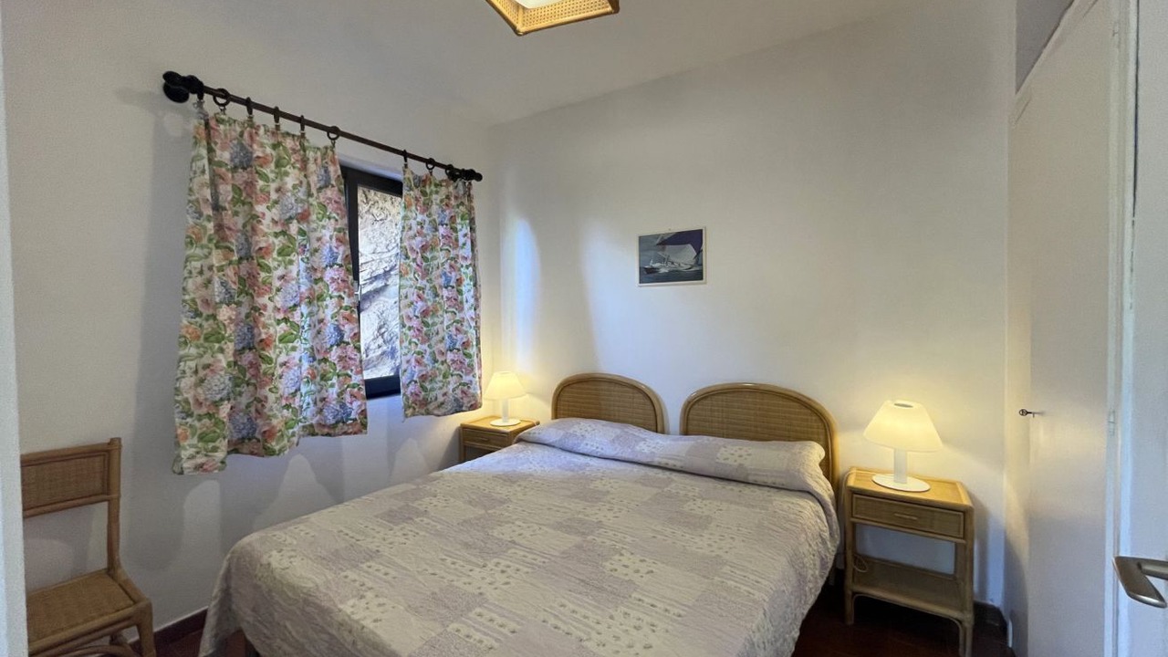 Photo of Bedroom in Mola