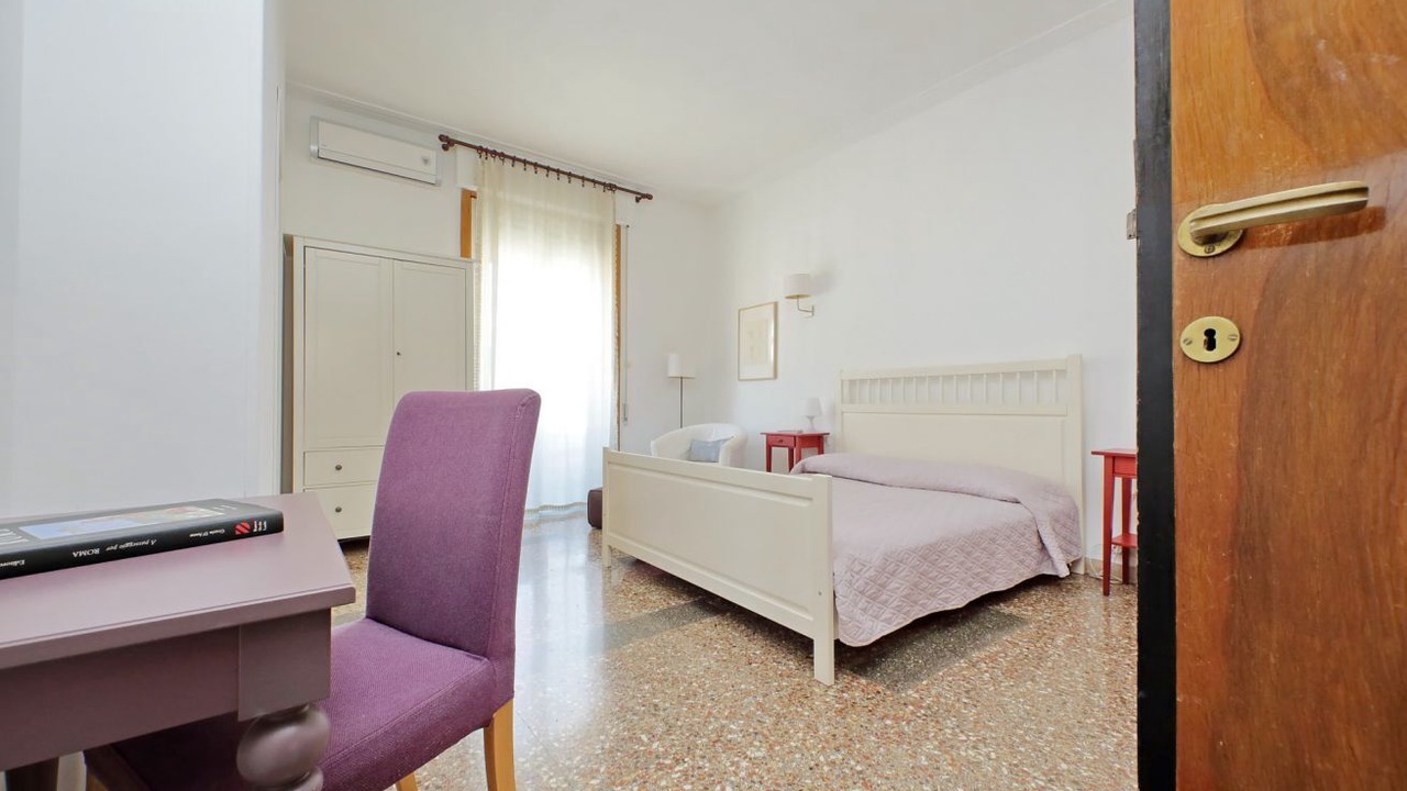 Photo of Bedroom in Flaminio