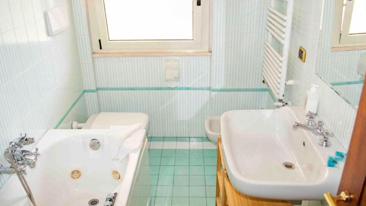 Photo of Bathroom in Quartiere XXXIII Lido di Ostia Ponente