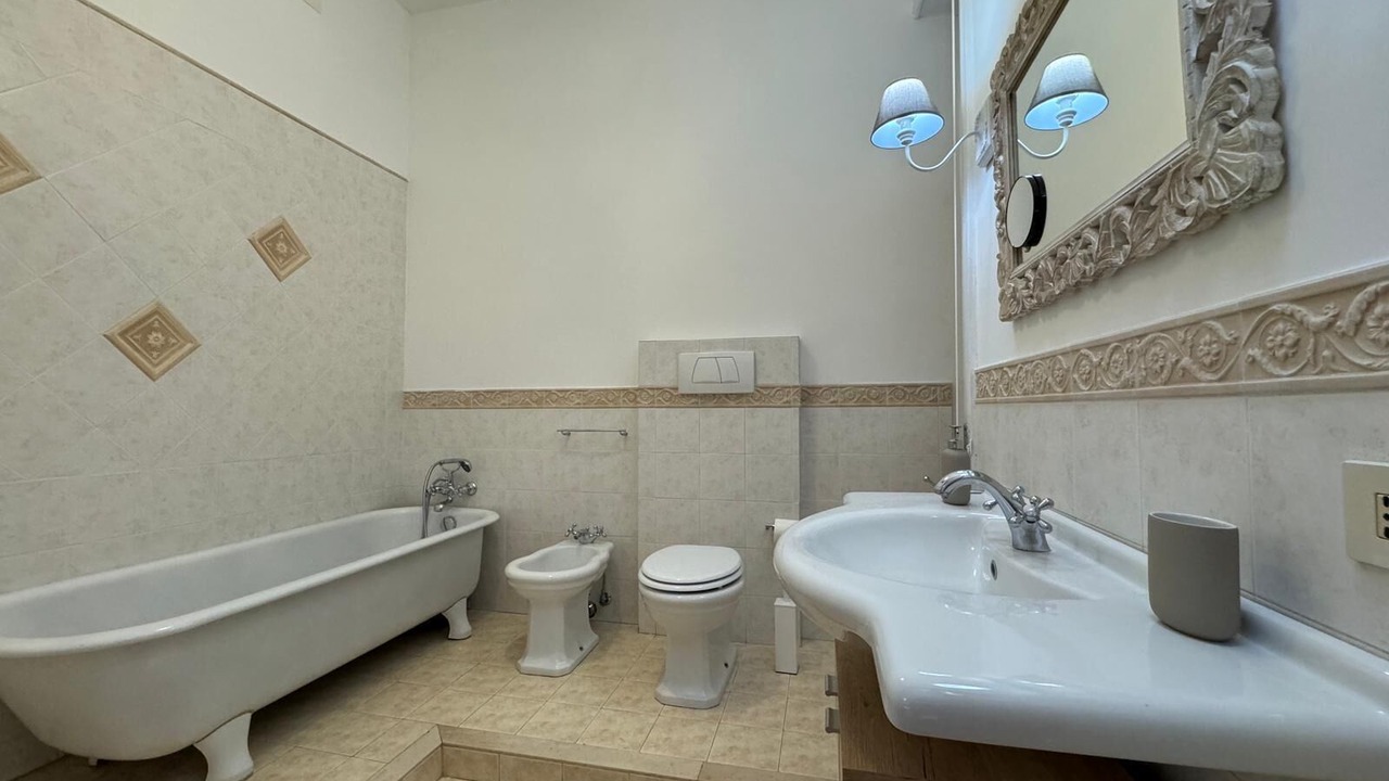 Photo of Bathroom in Quartiere XX Ardeatino