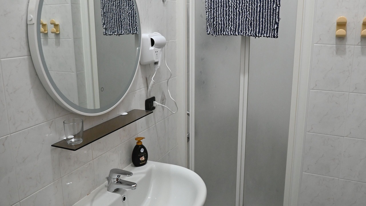 Photo of Bathroom in Brindisi Histotic Center
