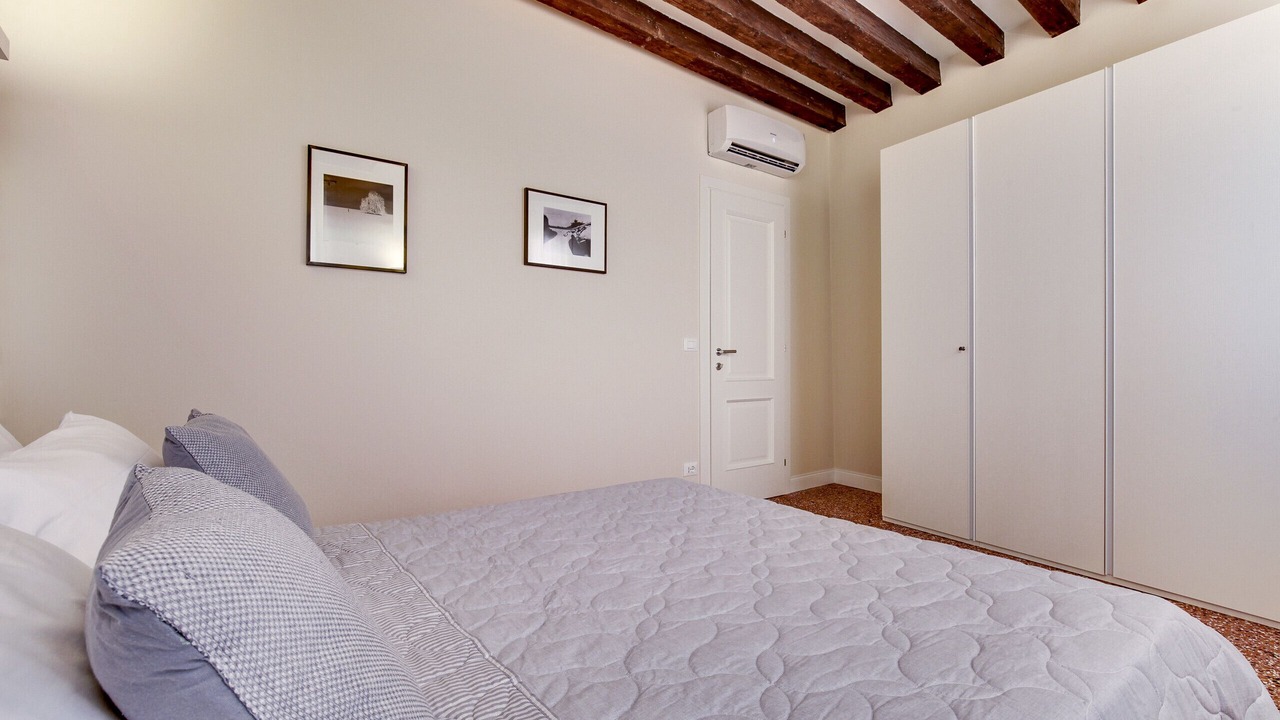 Photo of Bedroom in San Polo