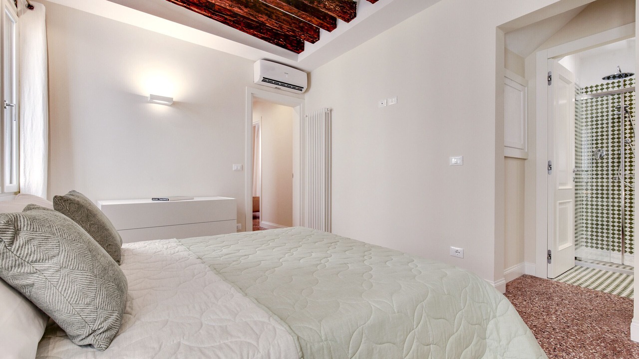 Photo of Bedroom in San Polo