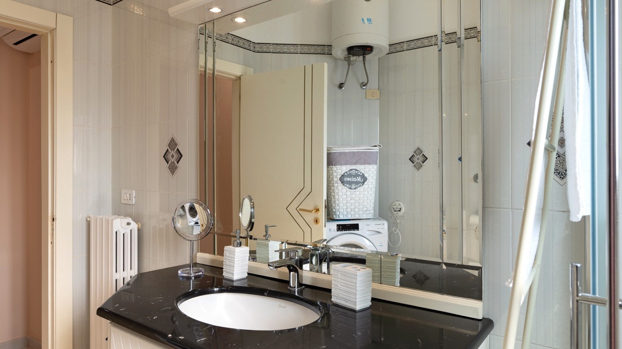 Photo of Bathroom in Pulsano