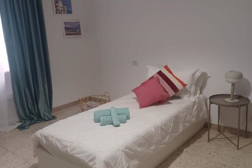 Photo of Bedroom in Tuscolano