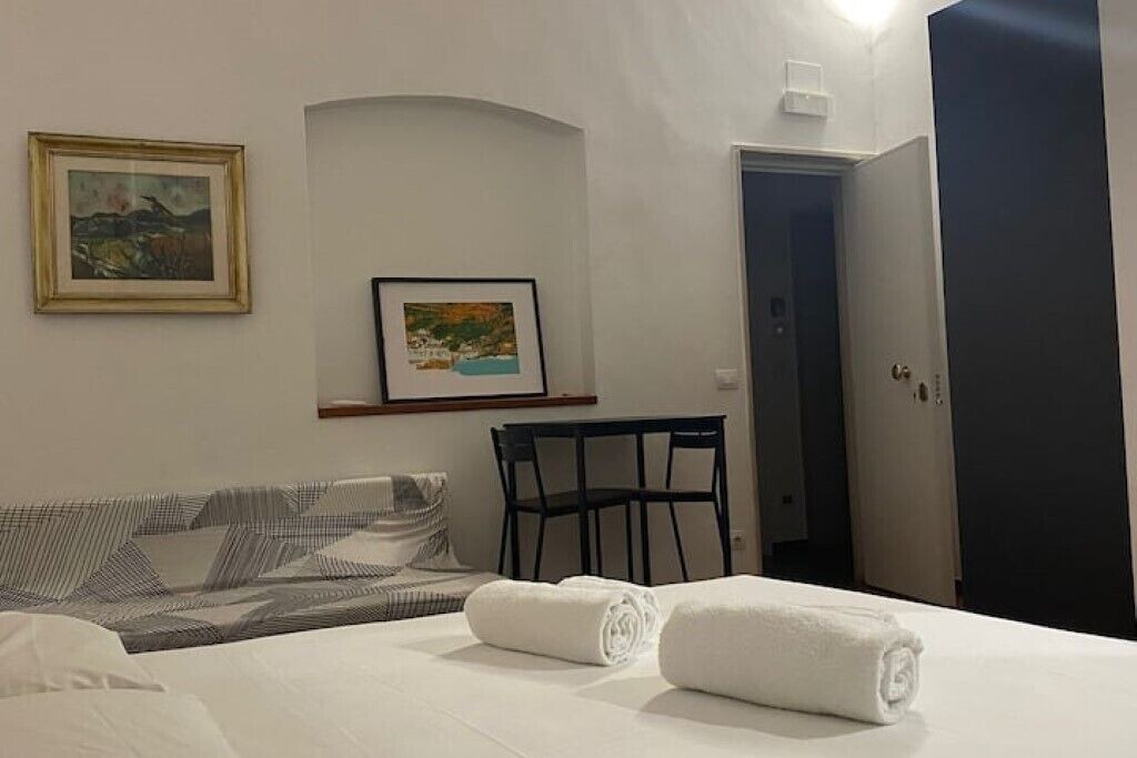 Photo of Bedroom in Bari City Centre