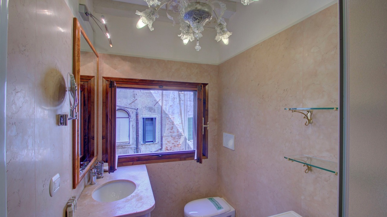 Photo of Bathroom in Castello