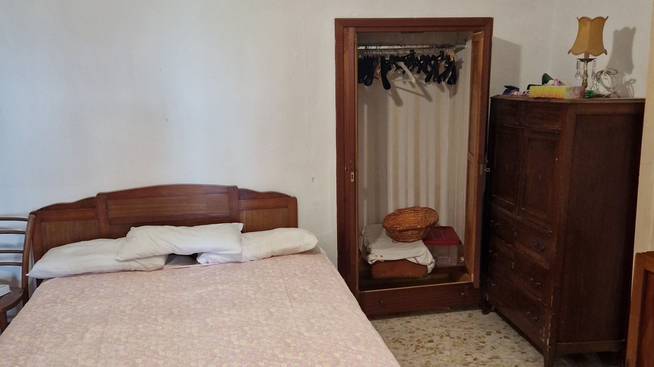 Photo of Bedroom in Le Forna