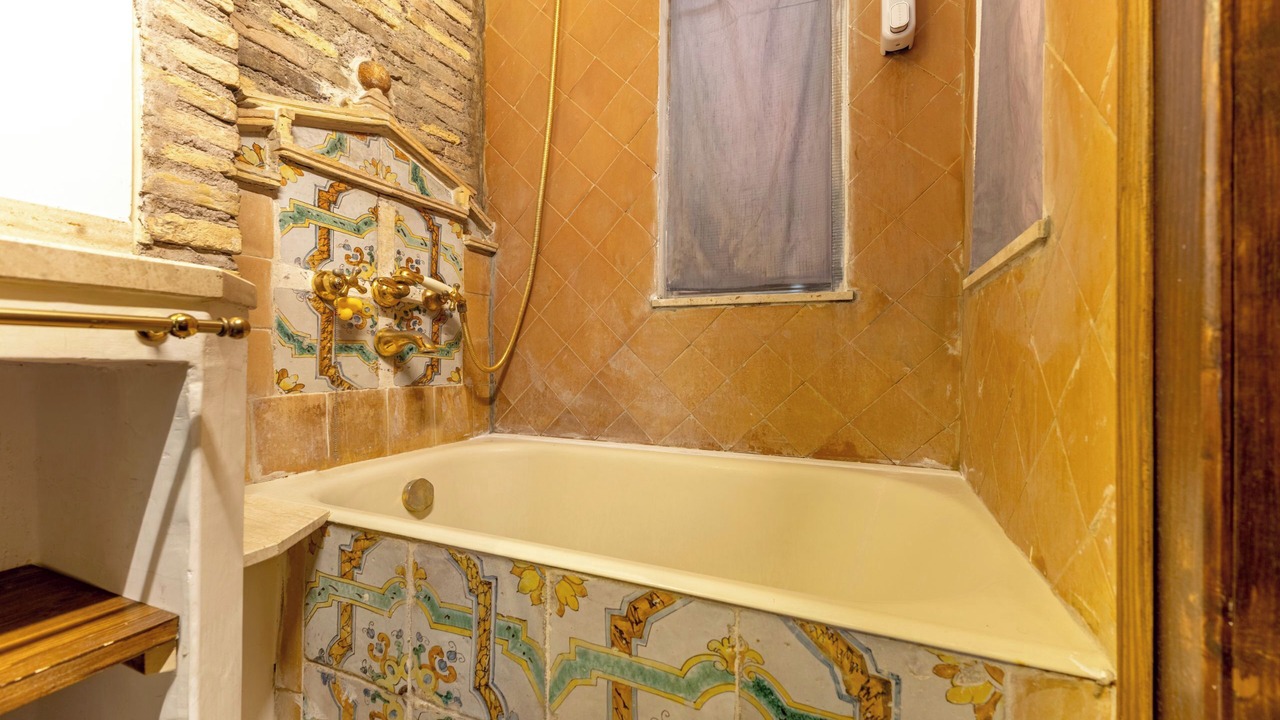 Photo of Bathroom in Rione V Ponte