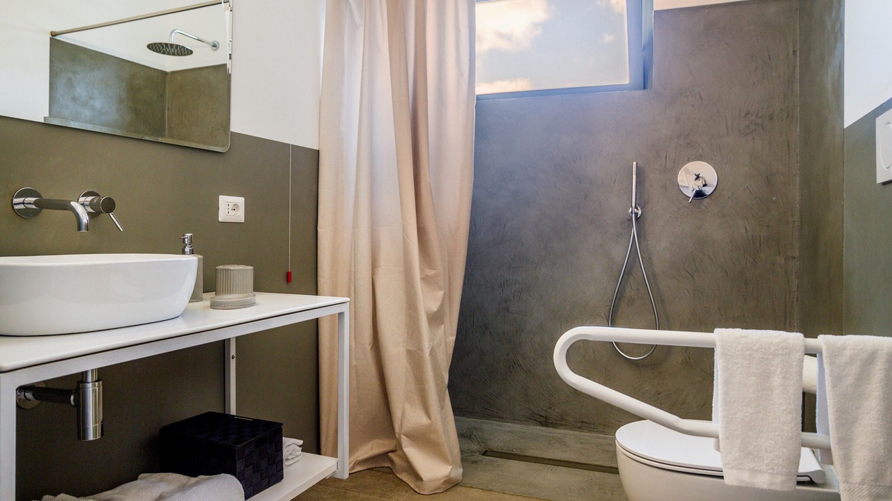 Photo of Bathroom in Saline Sadun